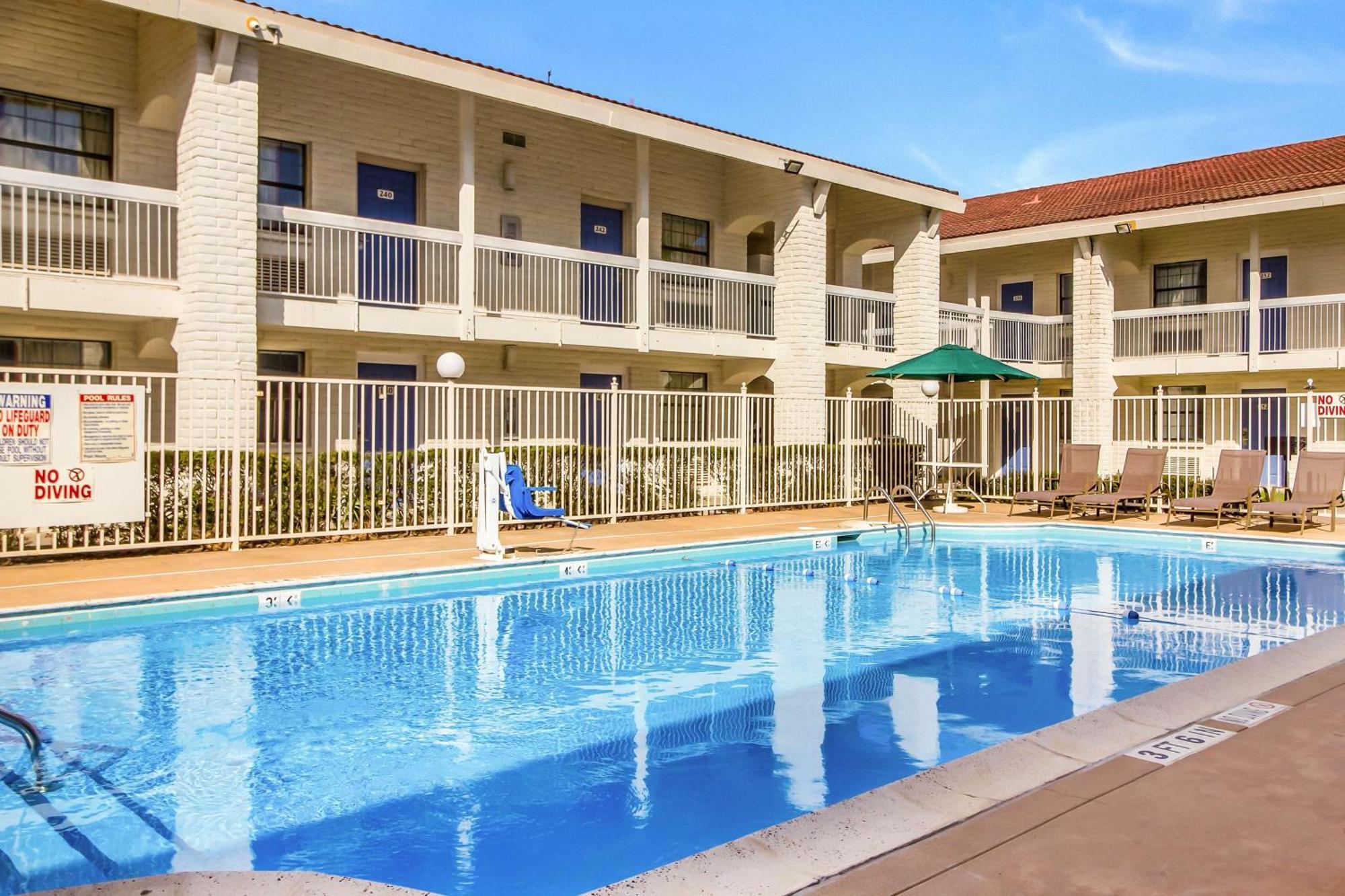 Motel 6-Baytown, Tx - Garth Rd Esterno foto